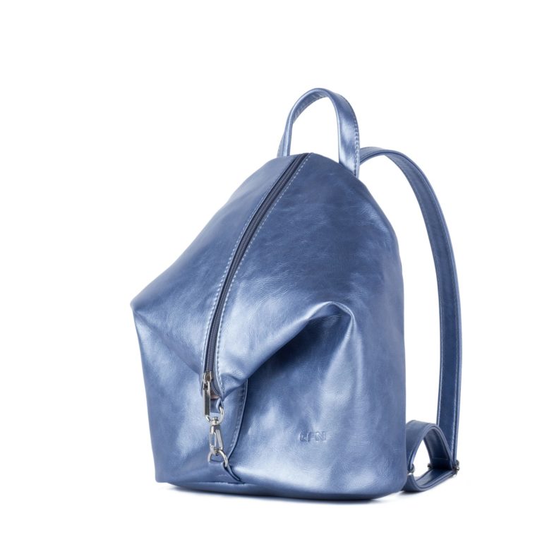 Небольшой женский городской рюкзак Грифон блестящего светло голубого цвета, артикул 653